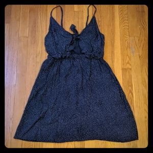 Blue polka dot American Eagle front tie dress